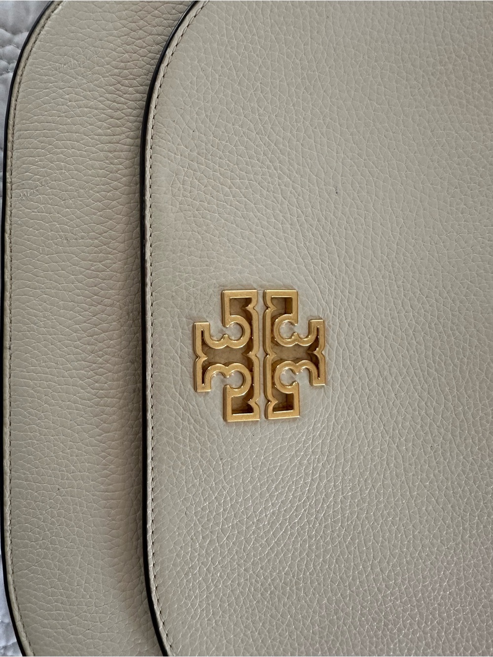 Tory Burch Cream Pebbled Leather Crossbody with Gold Logo Accent - Picture 2 of 8